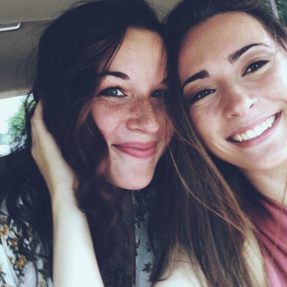 Meet your Posher, Kristen - Picture 1 of 1